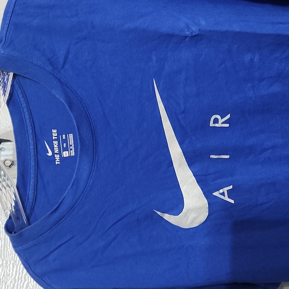 Nike tee - Picture 2 of 3